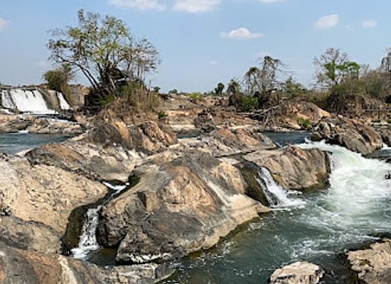 laos/champasak/attraction/waterfall-on-mekong-river