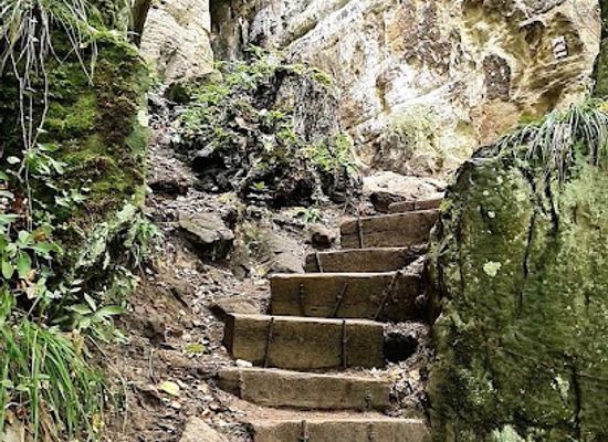 luxembourg/mullerthal-trail/attraction/sight-seeing-rock