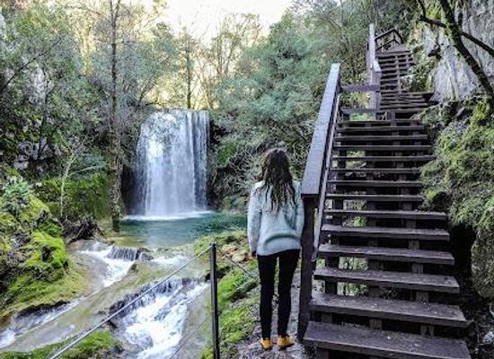 portugal/coimbra/attraction/cascata-do-rio-de-mouros