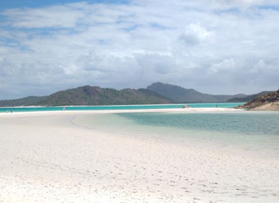 australia/whitsunday-islands/attraction/mantaray-charters