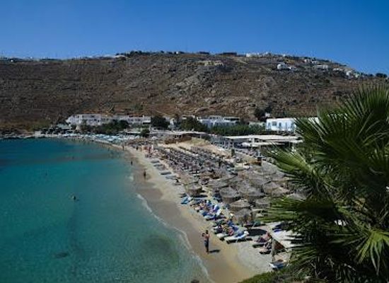 greece/mykonos/attraction/psarou-beach