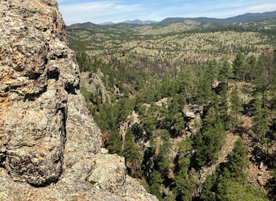 south-dakota/custer-state-park/attraction/lovers-leap-trailhead