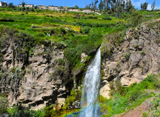 peru/colca-canyon/attraction/paccha-de-turuy-areccocha