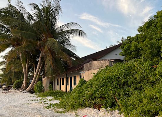 maldives/hithadhoo-island/attraction/hirilandhoo-thundi-beach