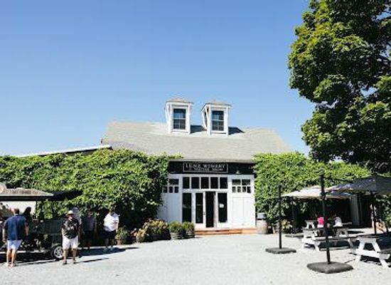 connecticut/hammonasset-beach-state-park/attraction/lenz-winery