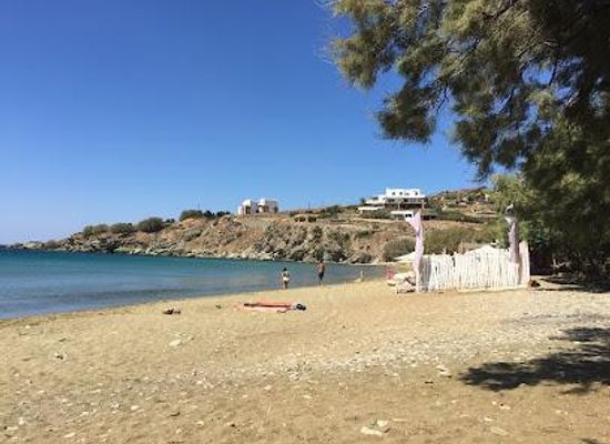 greece/cyclades/attraction/paralia-agios-romanos
