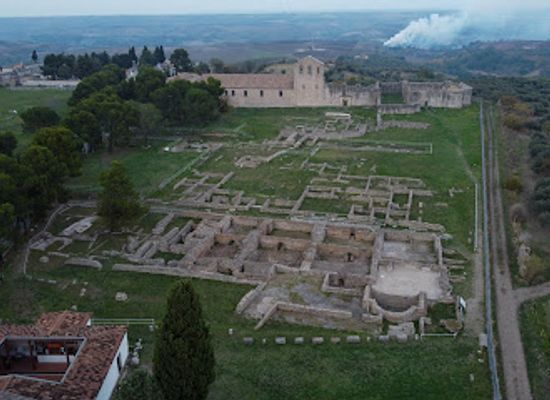 italy/basilicata/attraction/scavi-archeologici-di-venosa