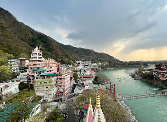 india/rishikesh/ram-jhula/attraction/trayambakeshwar-temple