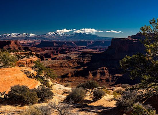 utah/dixie-national-forest/attraction/canyonlands-national-park