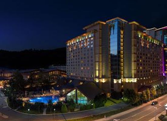 tennessee/great-smoky-mountains/attraction/harrah-s-cherokee-casino-resort