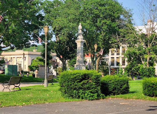connecticut/naugatuck-valley/attraction/naugatuck-green