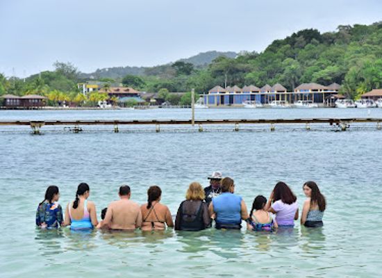 honduras/cayos-cochinos/attraction/parque-nacional-marino-islas-de-la-bahia