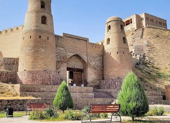 tajikistan/dushanbe/attraction/hisor-fortress