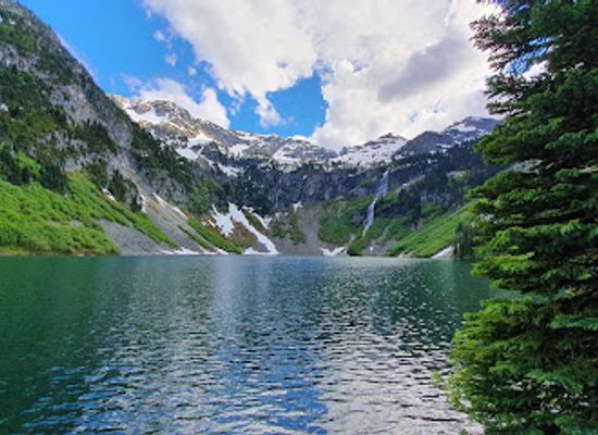 washington/northern-cascades/attraction/rainy-pass-trailhead
