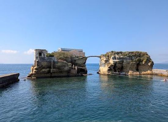 italy/herculaneum/attraction/area-marina-protetta-parco-sommerso-di-gaiola