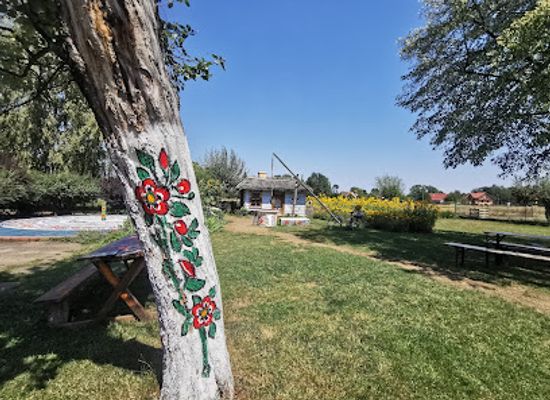 poland/kurpie/attraction/dom-malarek-w-zalipiu