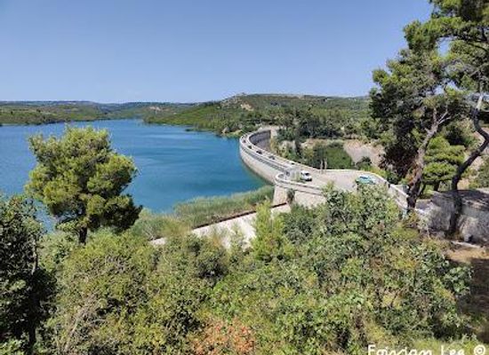 greece/attica/attraction/limni-marathonos