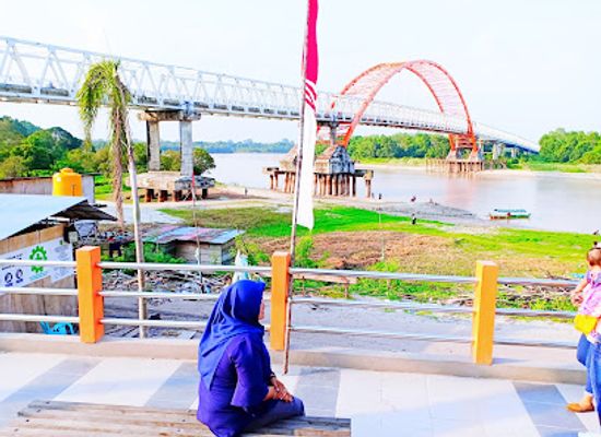 indonesia/central-kalimantan/attraction/kahayan-bridge