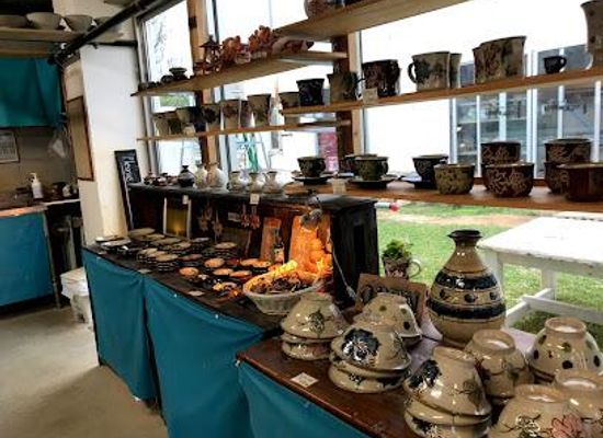 japan/okinawa/attraction/gala-pottery-workshop