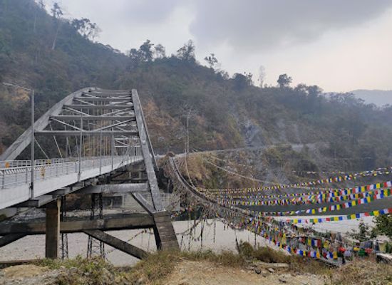 bhutan/chhukha-district/attraction/amochu-suspension-bridge