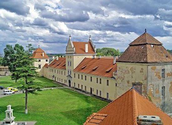 ukraine/lviv/attraction/zhovkva-castle