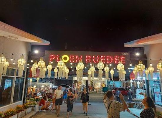 thailand/chiang-mai/attraction/chiang-mai-night-bazaar