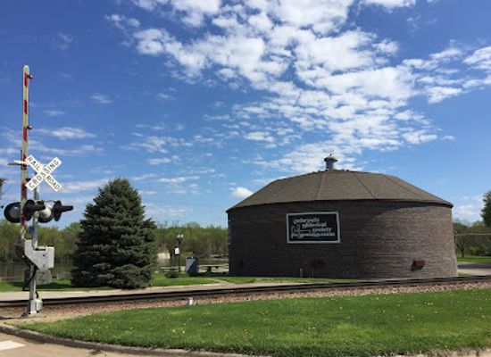 iowa/waterloo/attraction/ice-house-museum
