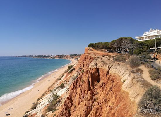 portugal/vilamoura/attraction/praia-da-falesia
