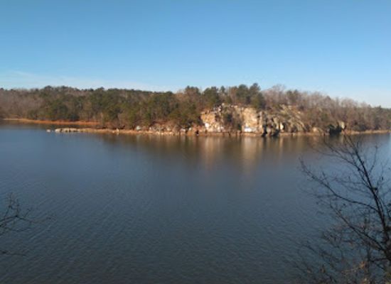 alabama/lake-martin/attraction/the-deadening-alpine-trailhead