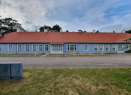 estonia/kärdla/attraction/hiiumaa-muuseumi-pikk-maja