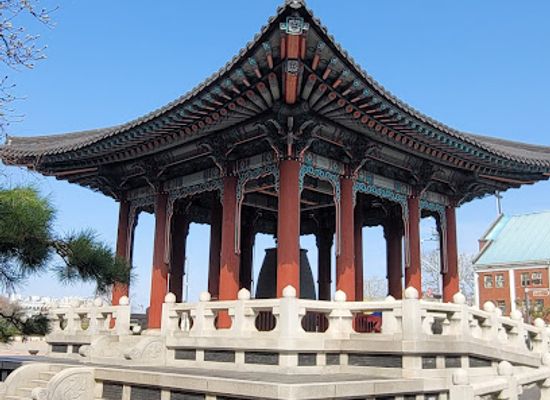 south-korea/gyeonggi-province/attraction/yeomingak-bell-pavilion
