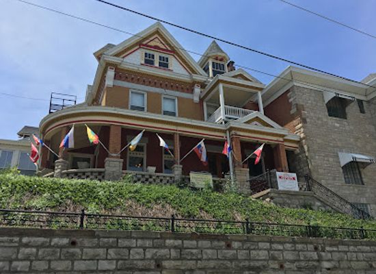 kansas/kansas-city/attraction/strawberry-hill-museum-center