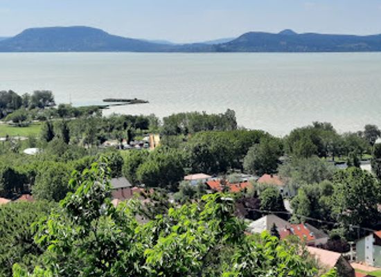 hungary/lake-balaton/attraction/janus-xantos-lookout-sphere-lookout