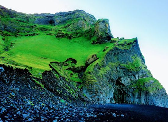 iceland/westman-islands/attraction/reynisdrangar-cliffs