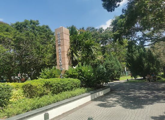 singapore/tampines/attraction/bedok-reservoir-park