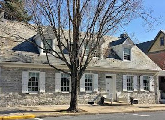 pennsylvania/amish-country/attraction/lititz-historical-foundation
