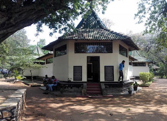 sri-lanka/vavuniya-district/attraction/vavuniya-archaeological-museum