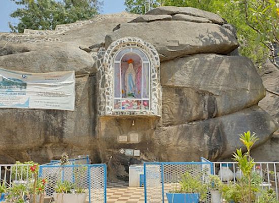 benin/couffo/attraction/our-lady-of-arigbo-cave-catholic-church