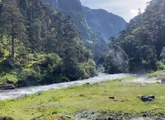 india/tawang/attraction/hot-spring-tsechu