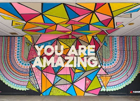 arizona/phoenix/attraction/you-are-amazing-mural