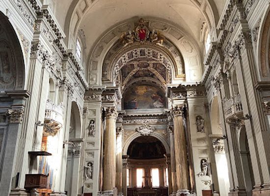 italy/emilia-romagna/attraction/cattedrale-metropolitana-di-san-pietro