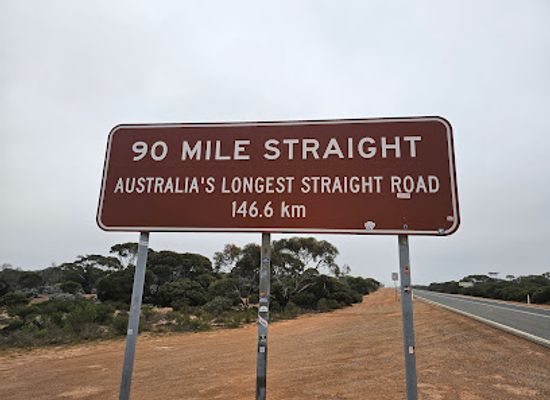 australia/mid-west/attraction/east-end-of-90-mile-straight