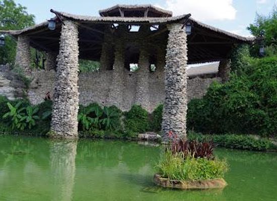 texas/new-braunfels/attraction/japanese-tea-garden