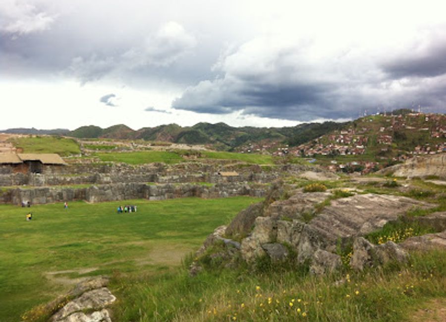 Explore Rodadero in Cusco, a perfect blend of archaeological wonder and breathtaking natural beauty, ideal for culture and adventure seekers.