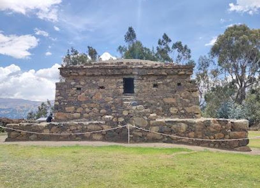 Discover the ancient wonders of Templo de Wilcahuain, an archaeological gem in Independencia, Peru, blending history, culture, and modern amenities.