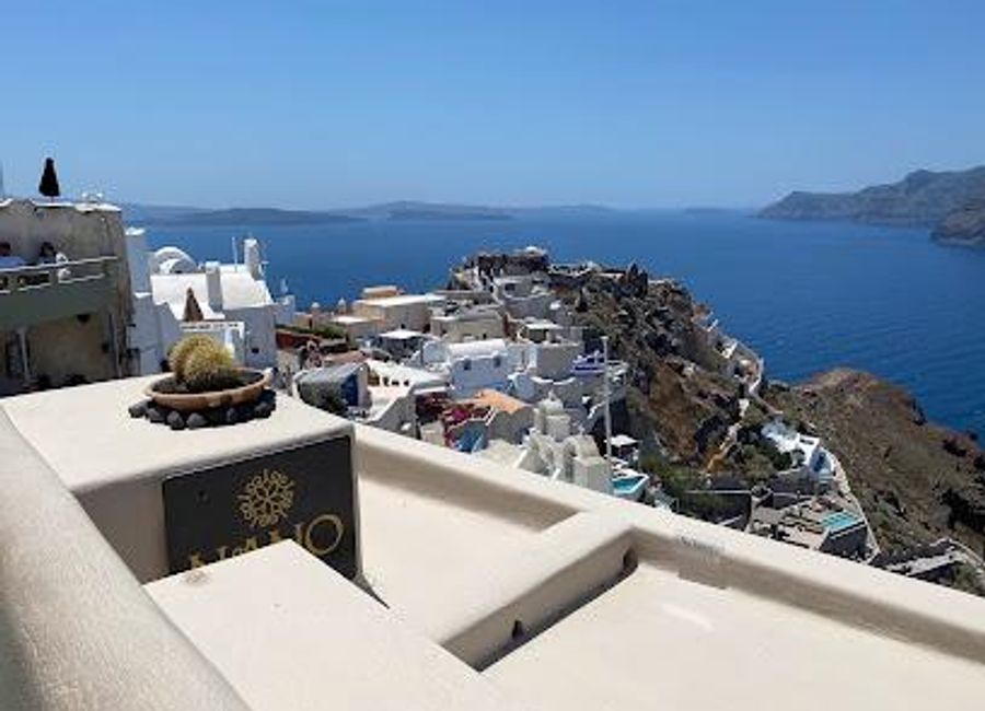 Discover the enchanting Castle of Oia, a historic landmark in Santorini offering breathtaking views and a glimpse into the island's rich heritage.