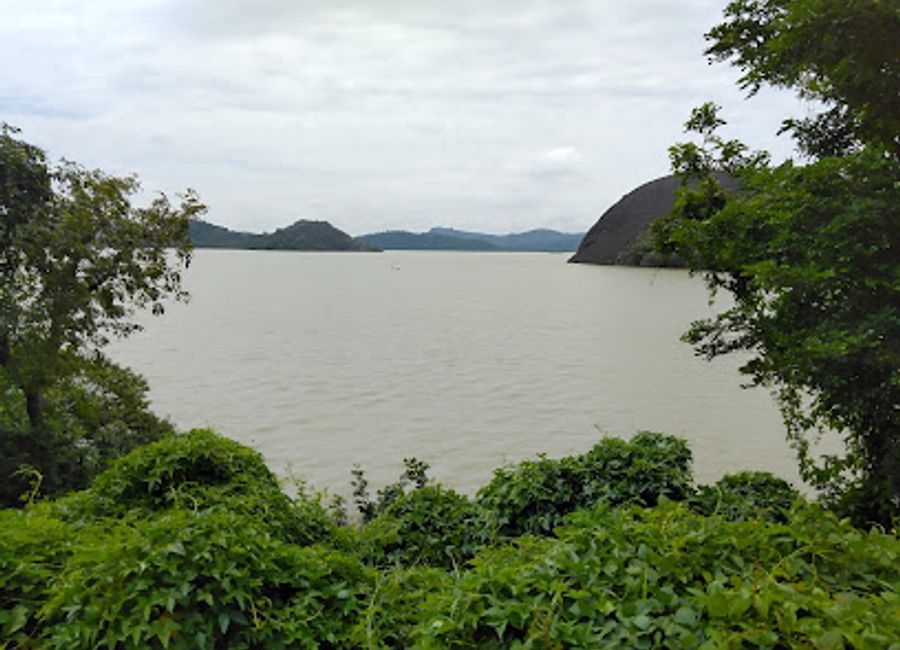 Explore Usuma Lower Dam in Abuja for a serene escape into nature, featuring stunning views, outdoor activities, and a tranquil atmosphere perfect for relaxation.