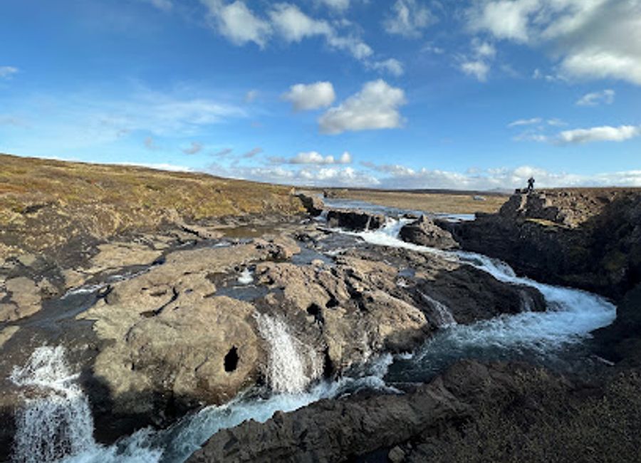 Experience the breathtaking beauty of Lýsafoss, a captivating waterfall in Iceland, surrounded by stunning landscapes and rich biodiversity.