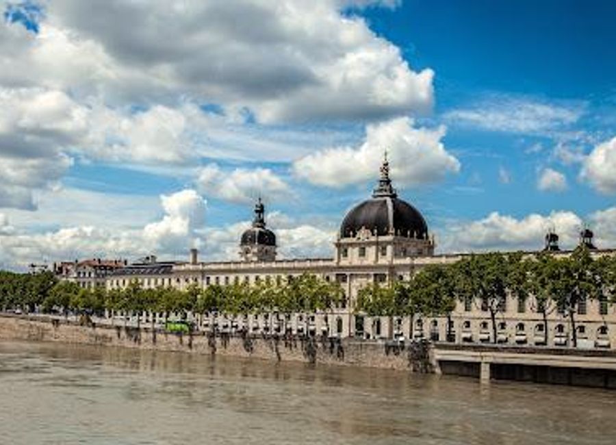 Explore the rich history and culinary excellence at Hôtel-Dieu de Lyon, a cultural landmark that seamlessly blends heritage and modern luxury.