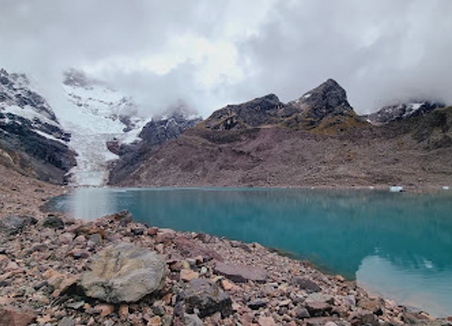 Discover the breathtaking hiking trails of Upis Qocha, where the beauty of the Andes awaits every adventurer.